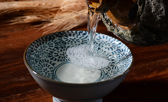 白酒企業(yè)曬中報(bào)：五家營收超百億 有人喊現(xiàn)金流緊張